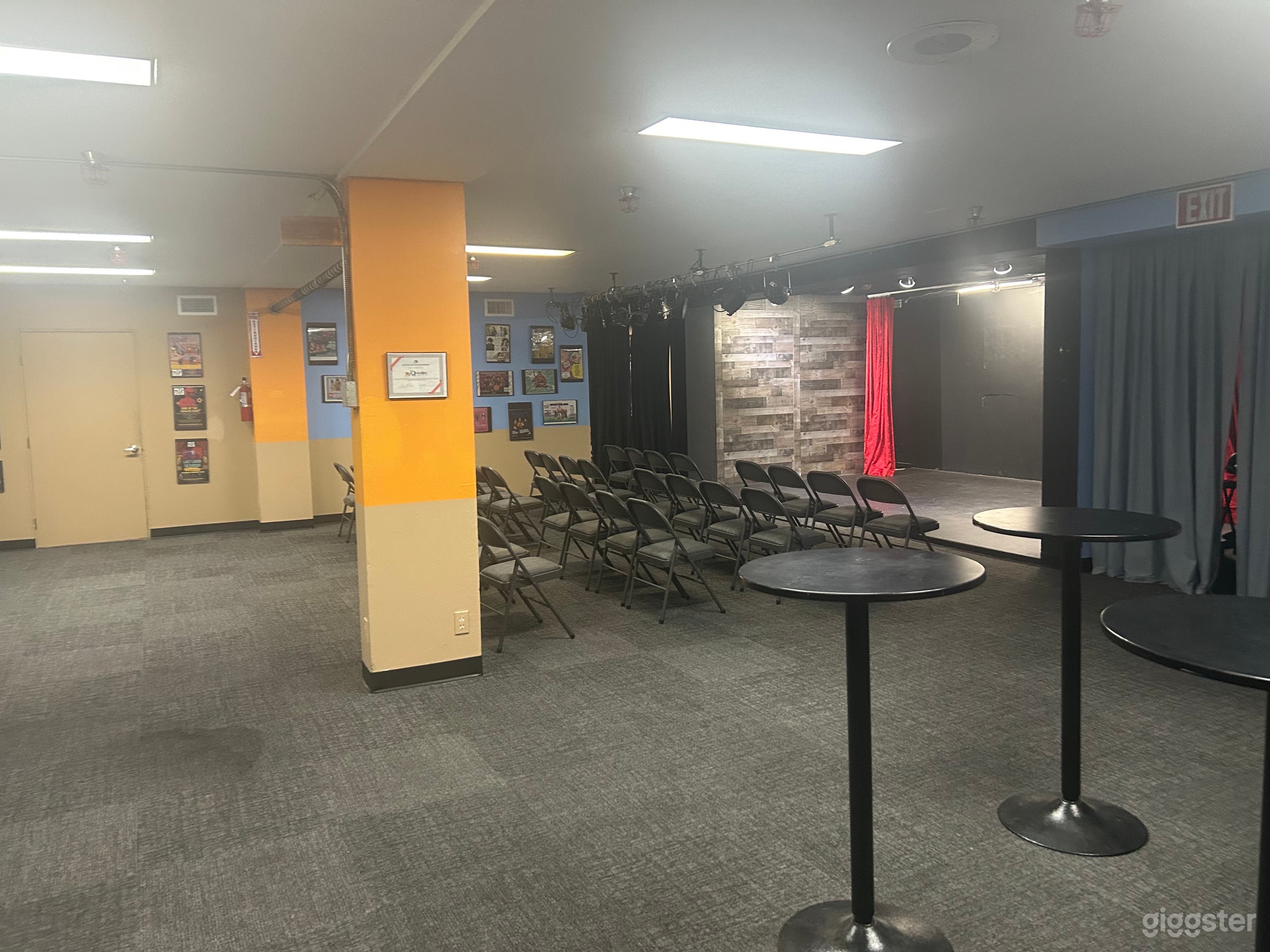 Side view. Large lobby and bar space.