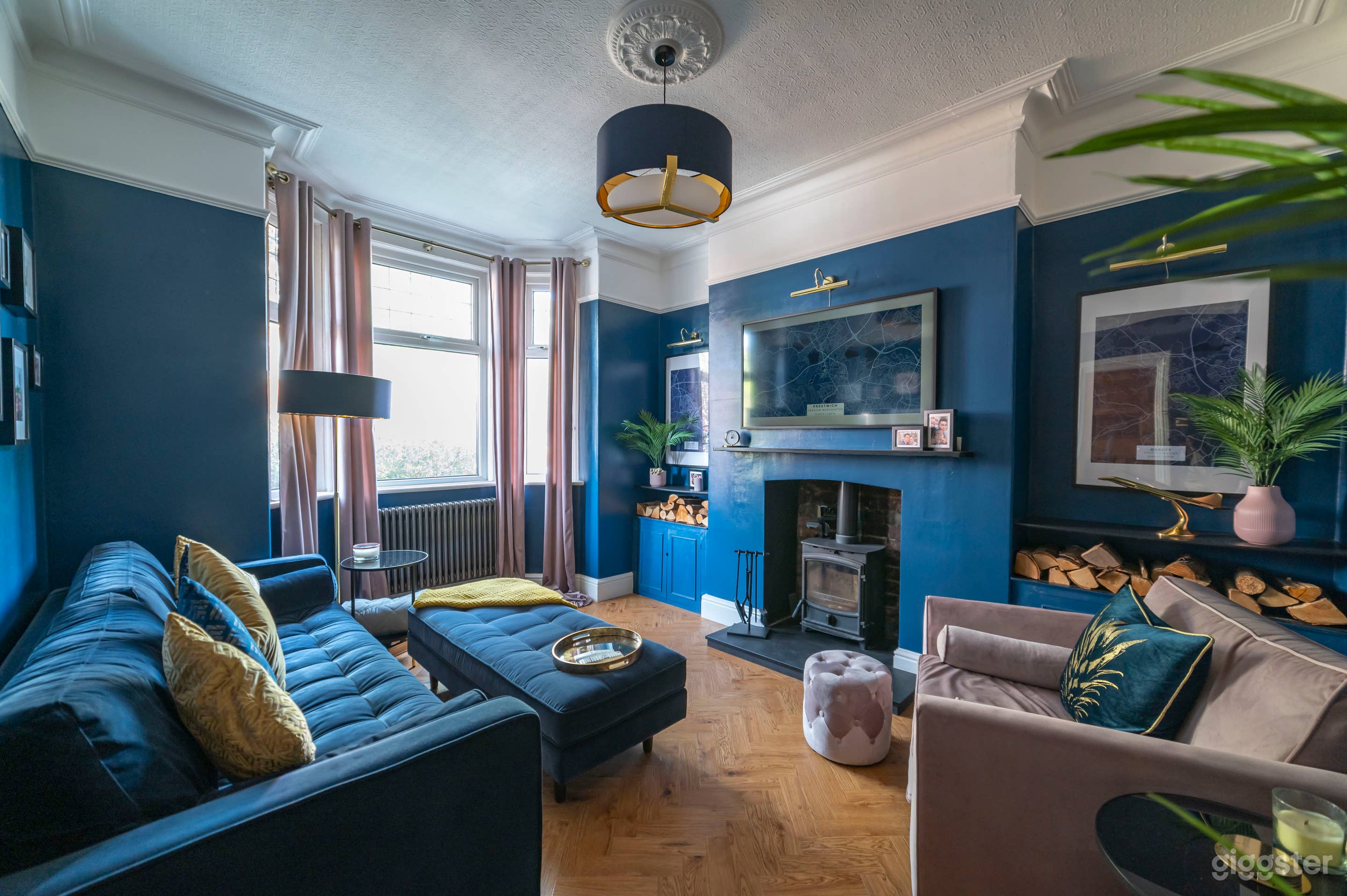 Modern &amp; Moody Victorian Semi Photo 2