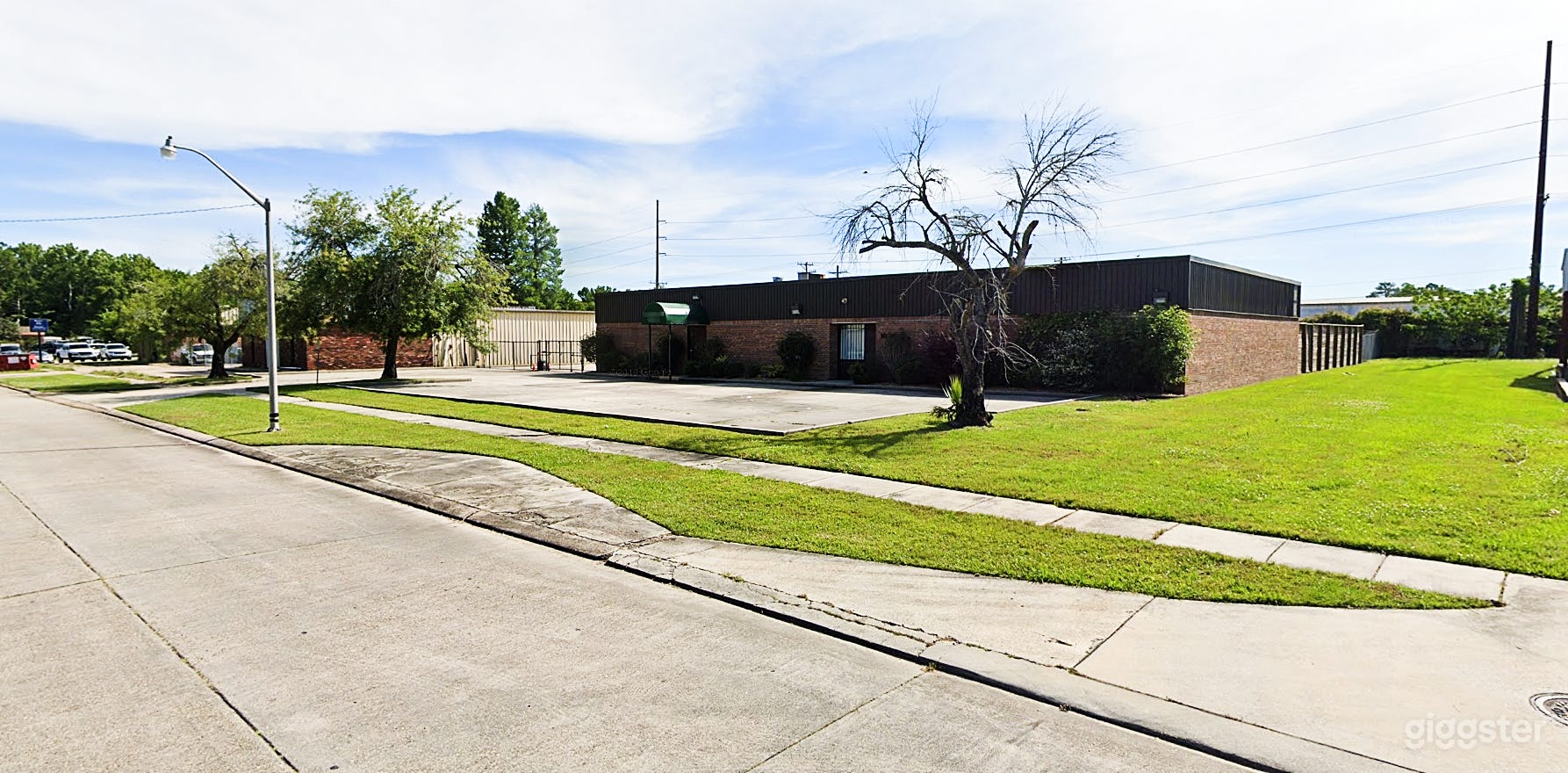 18500 Sq Ft Indoor &amp; Outdoor - EVENT SPACE Photo 2