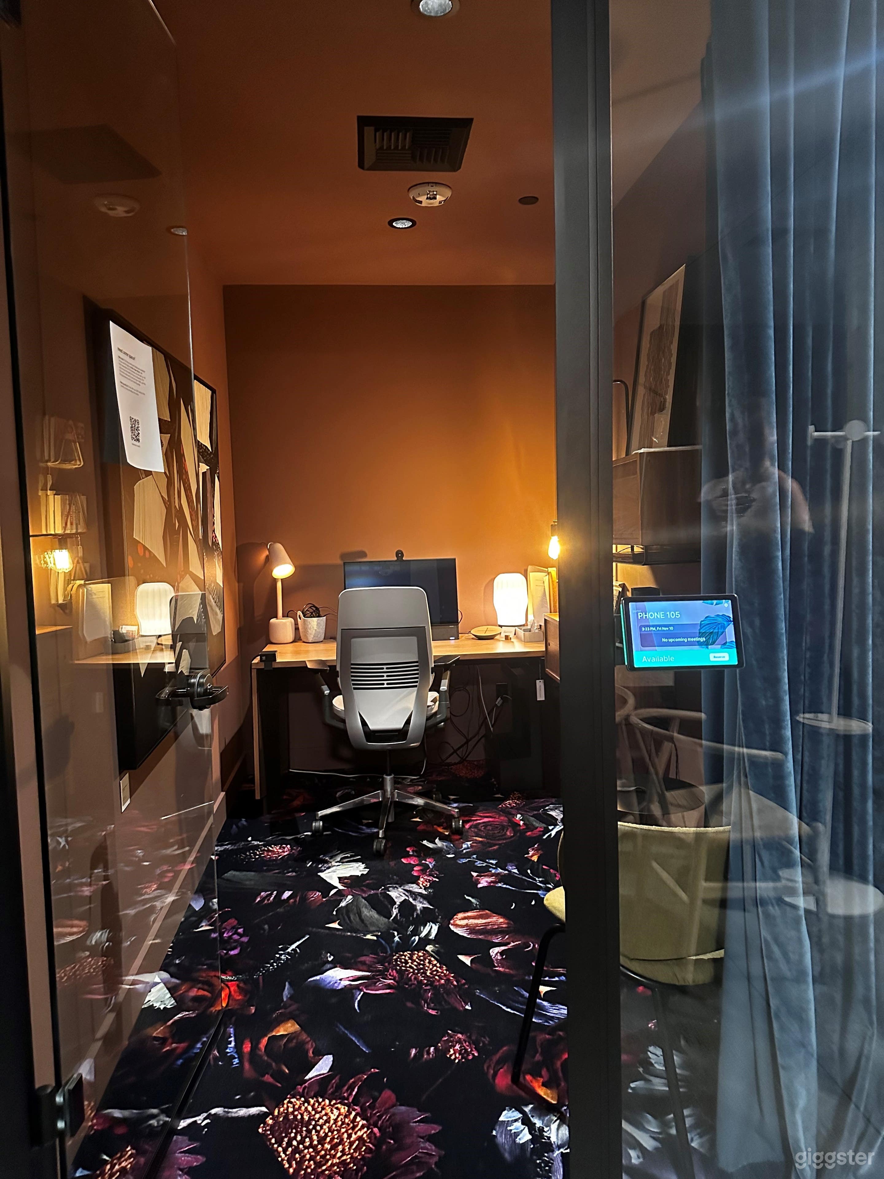 Comfortable Private Office 105 Photo 3