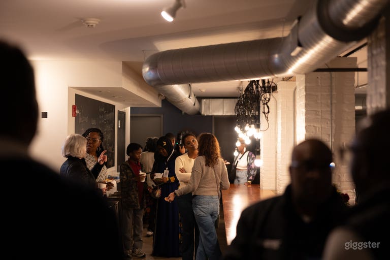  Welcoming Space: Work, Gather & Grow Together 