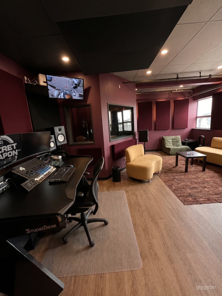 Studio A 