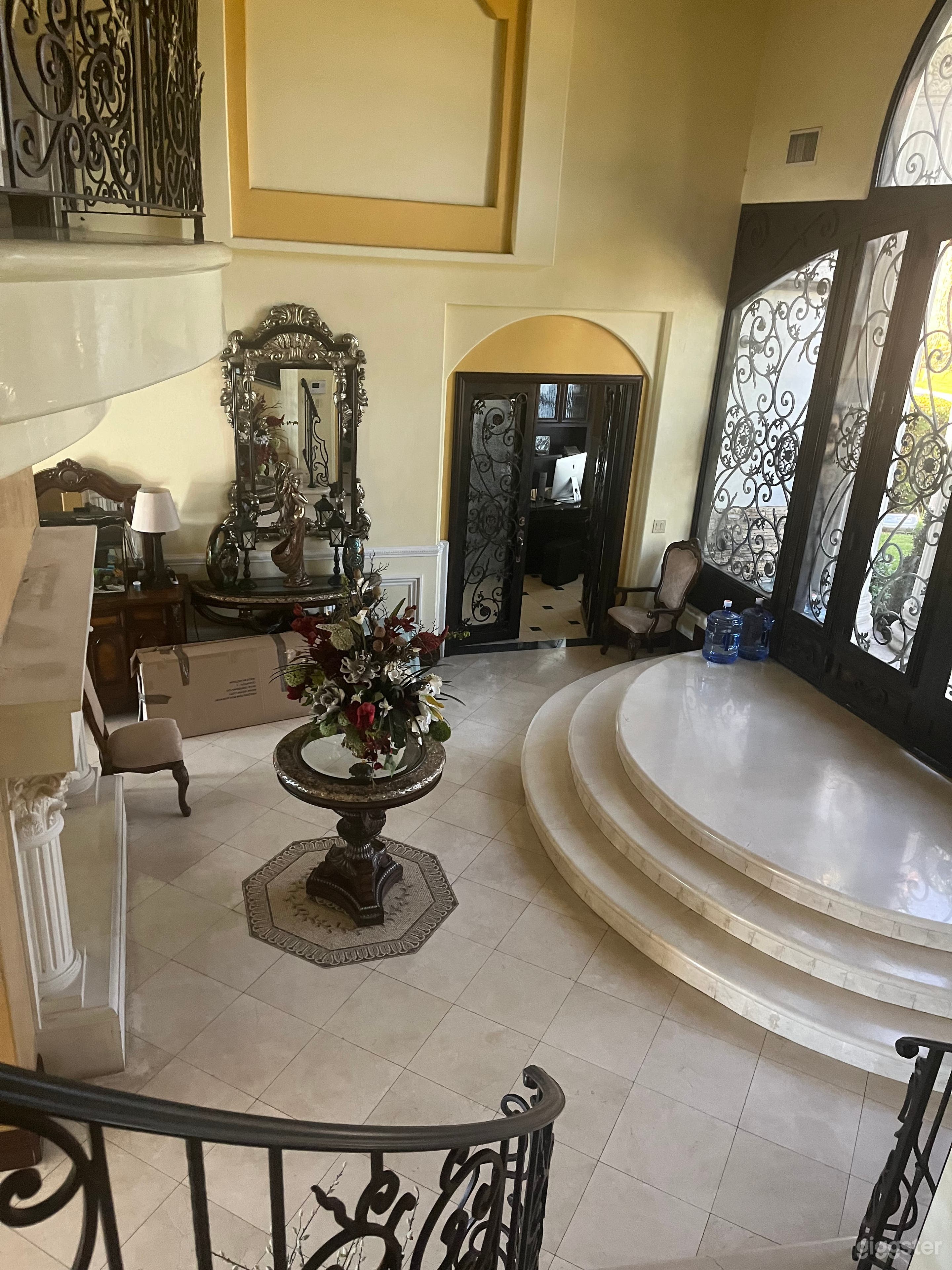 Venetian Mansion  Photo 3