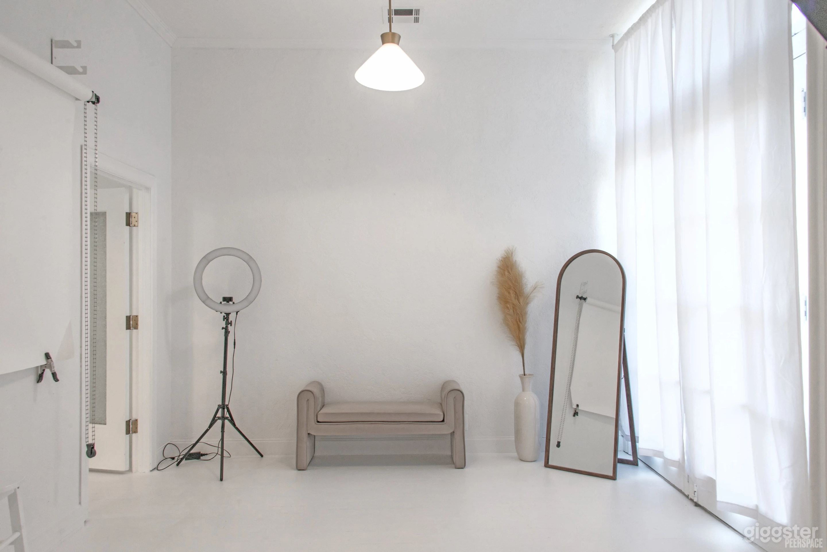 Downtown Riverside Creative Space With Natural Light Photo 1