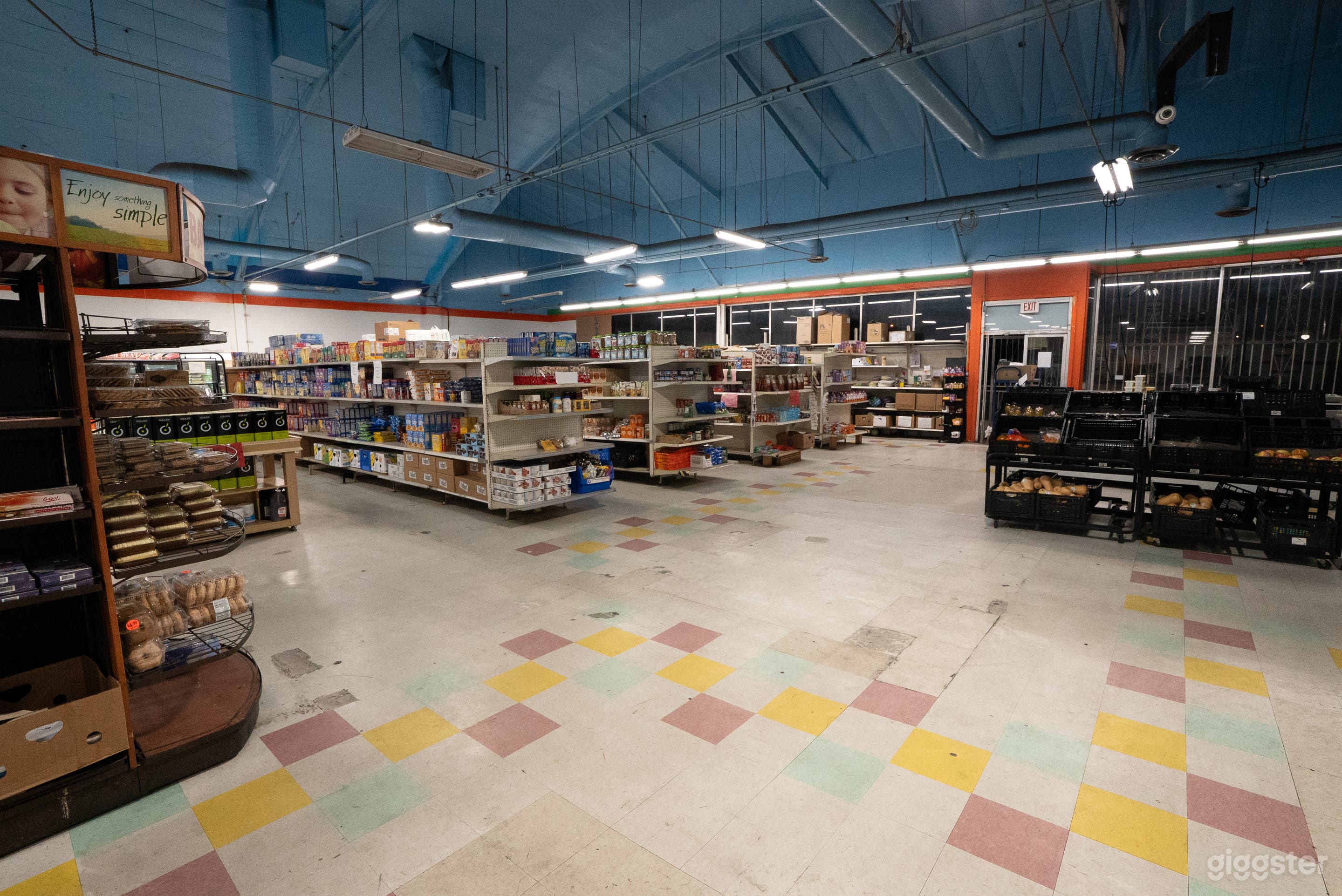 Grocery Market Photo 2