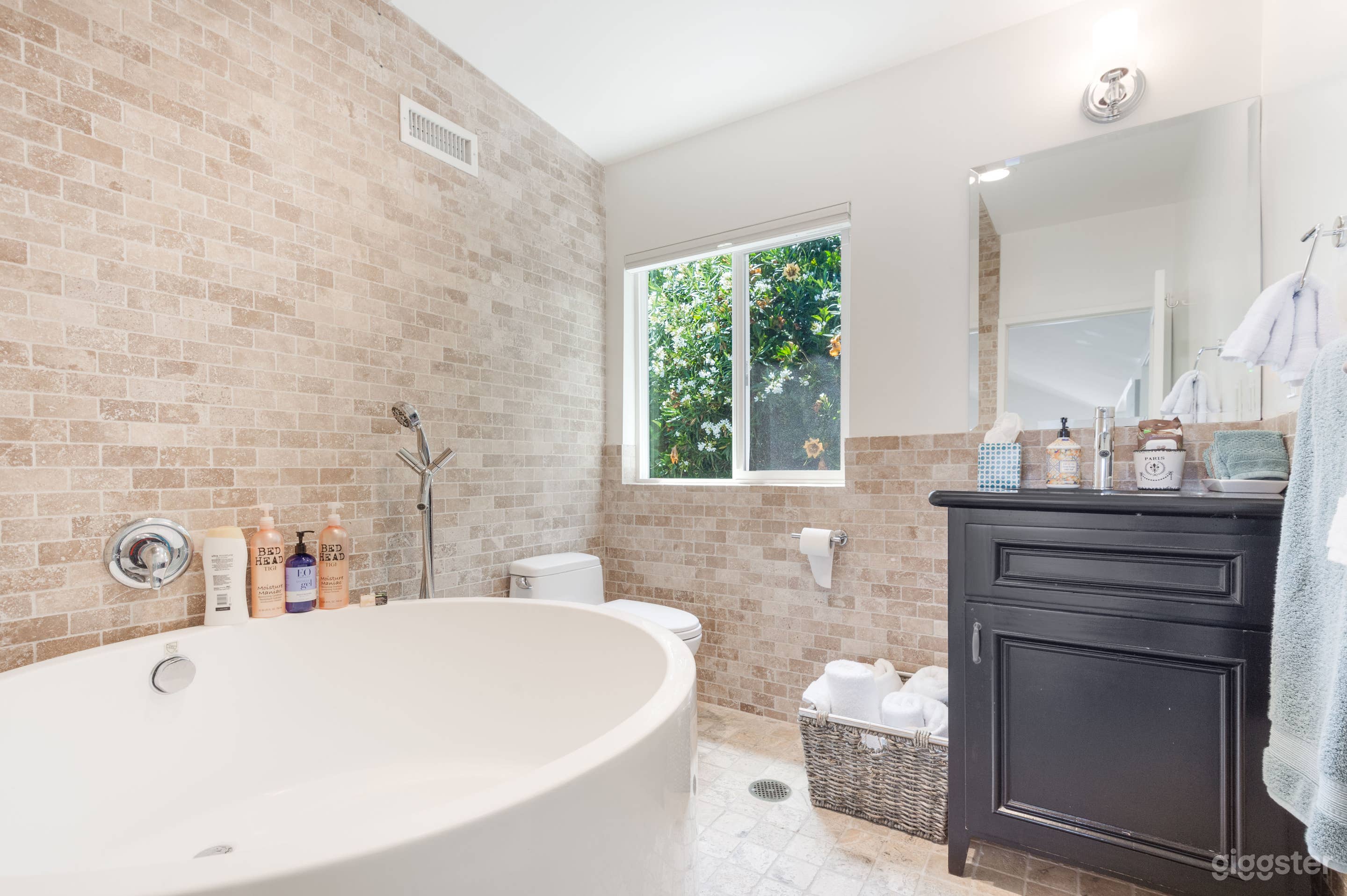 Fabulous Japanese tub !