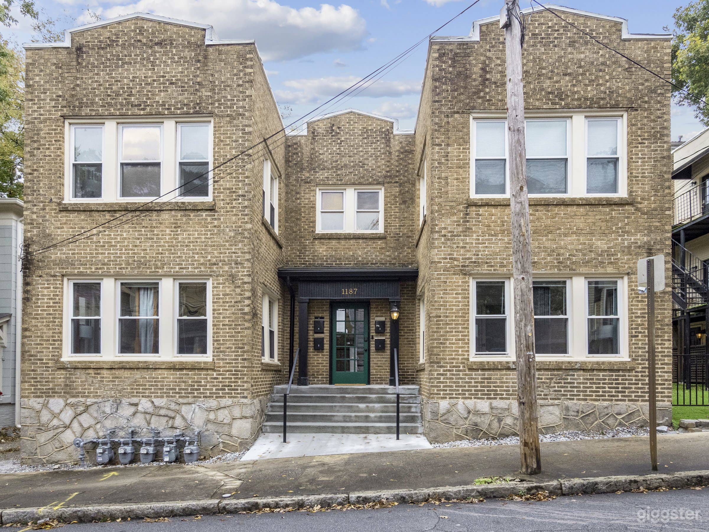 Field of Green| Stocked Furnished Rental Apartment Photo 2