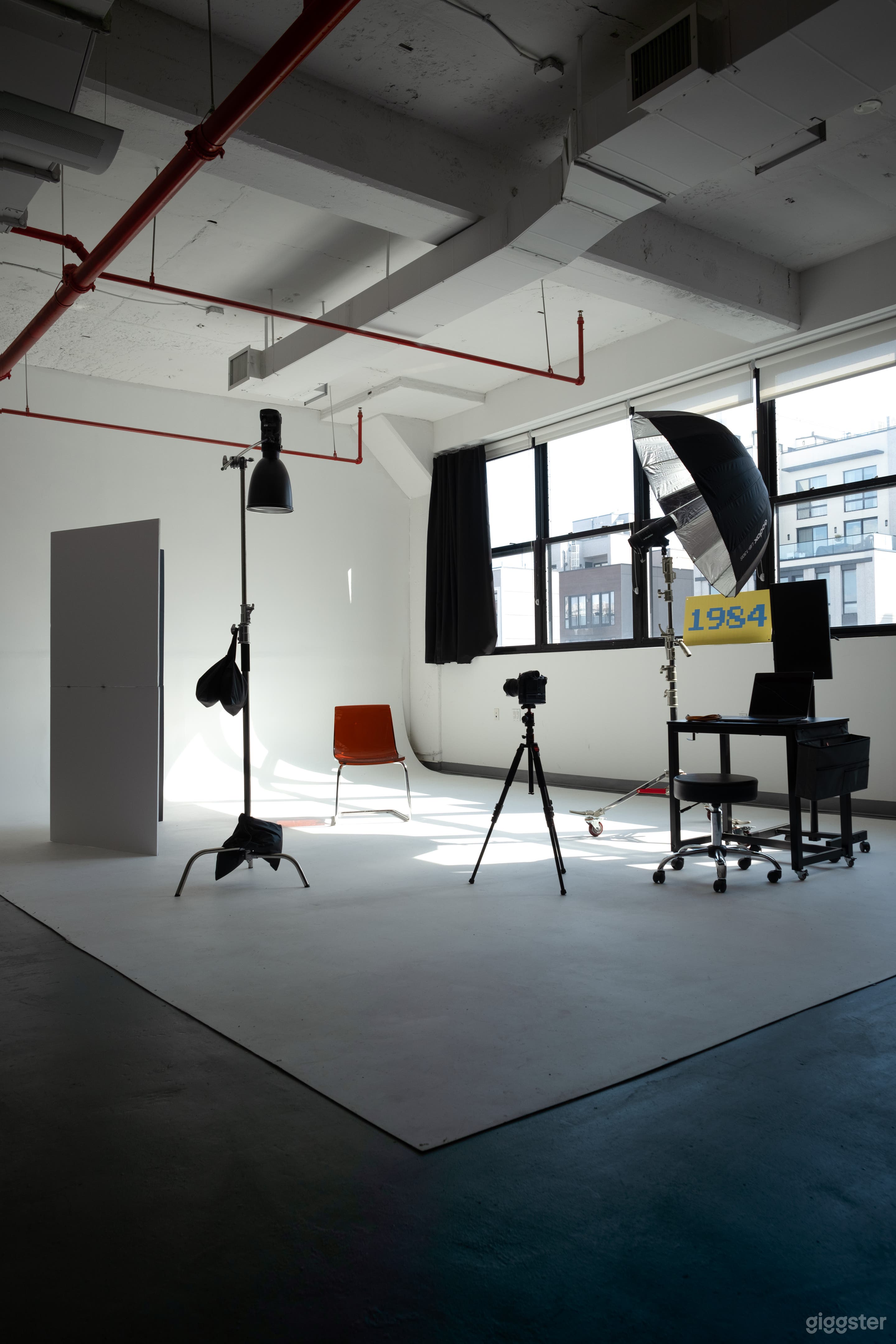  All Inclusive – Daylight Studio Photo 4