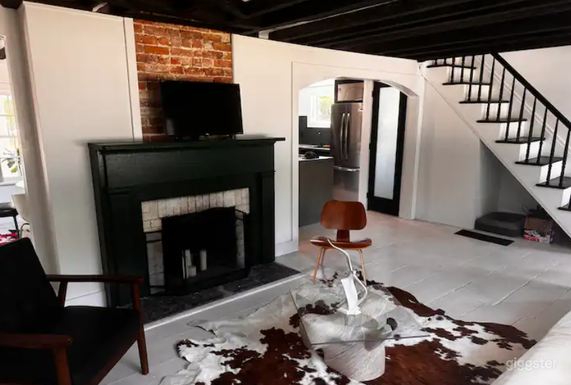 Modern Historic Home in Long Island Countryside Photo 3