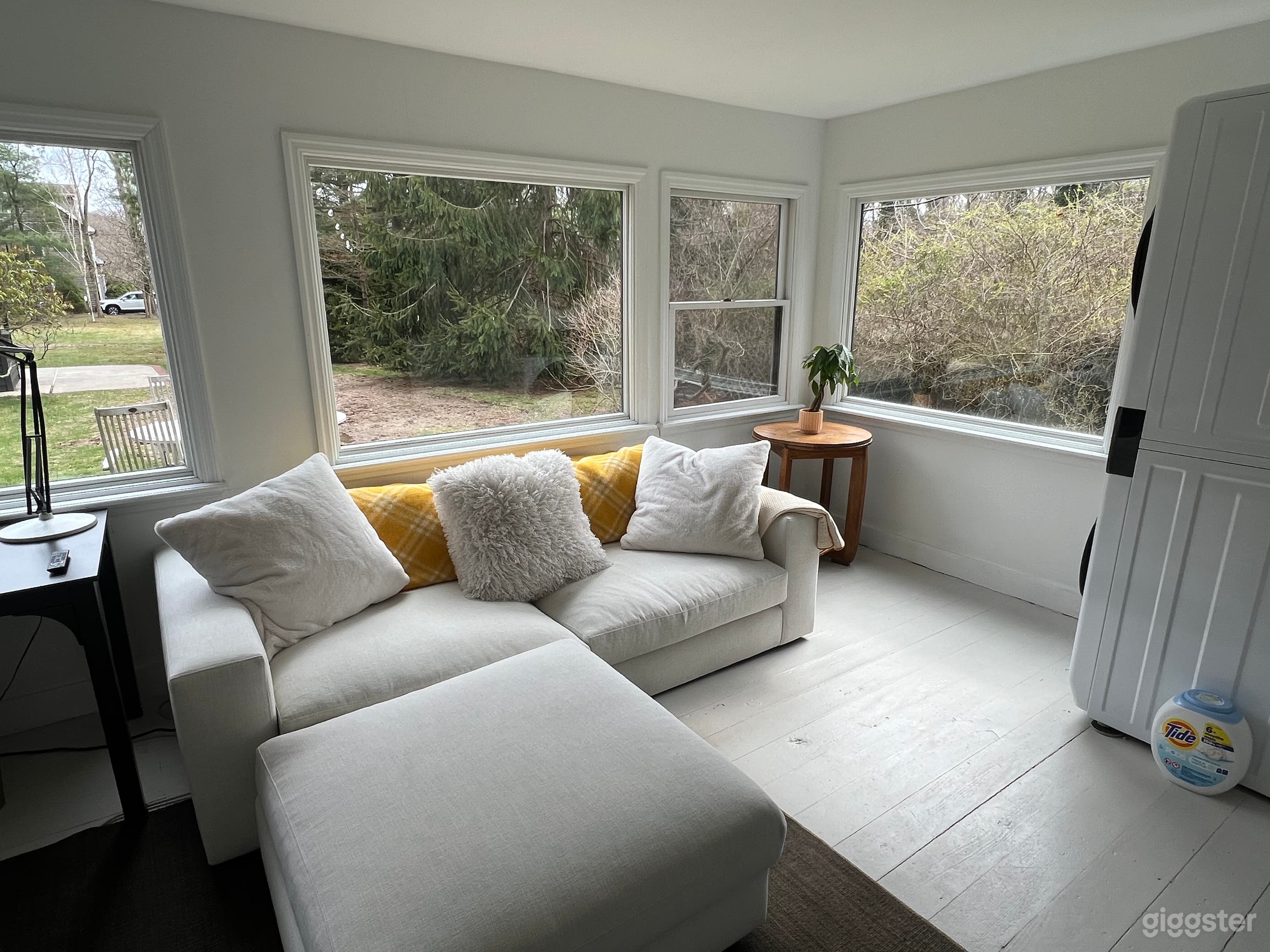 Modern Historic Home in Long Island Countryside Photo 4