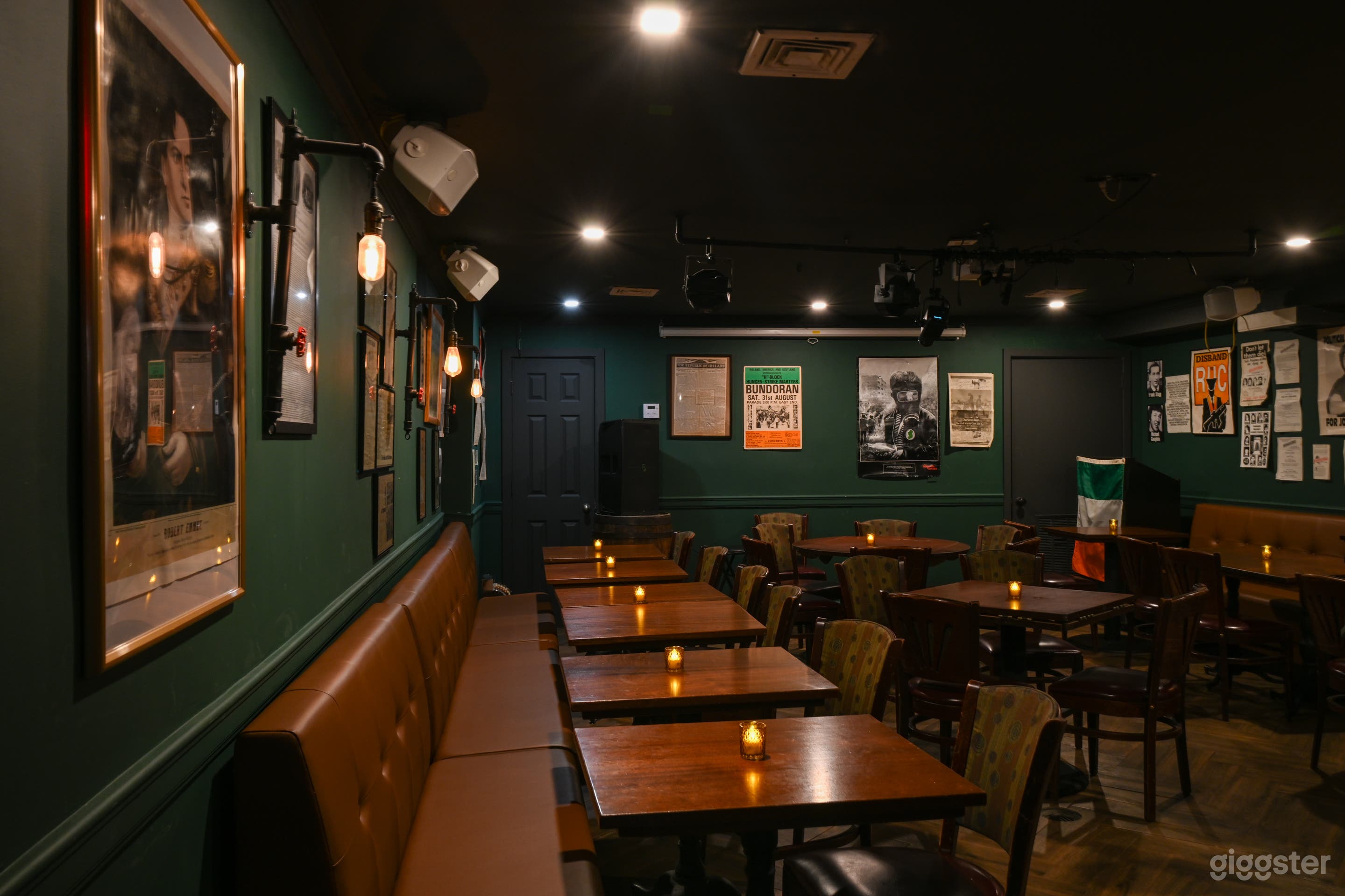 Vintage Sports Bar &amp; Speakeasy in Kips Bay Photo 3