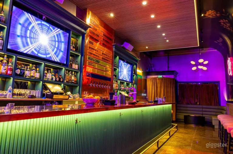  Disco-themed Club with Bar 