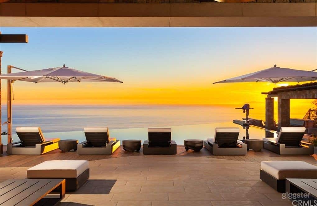 Beautiful Oceanfront Newport Coast Estate Photo 1