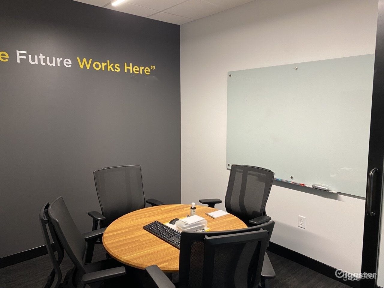 Apache Conference Room Photo 4