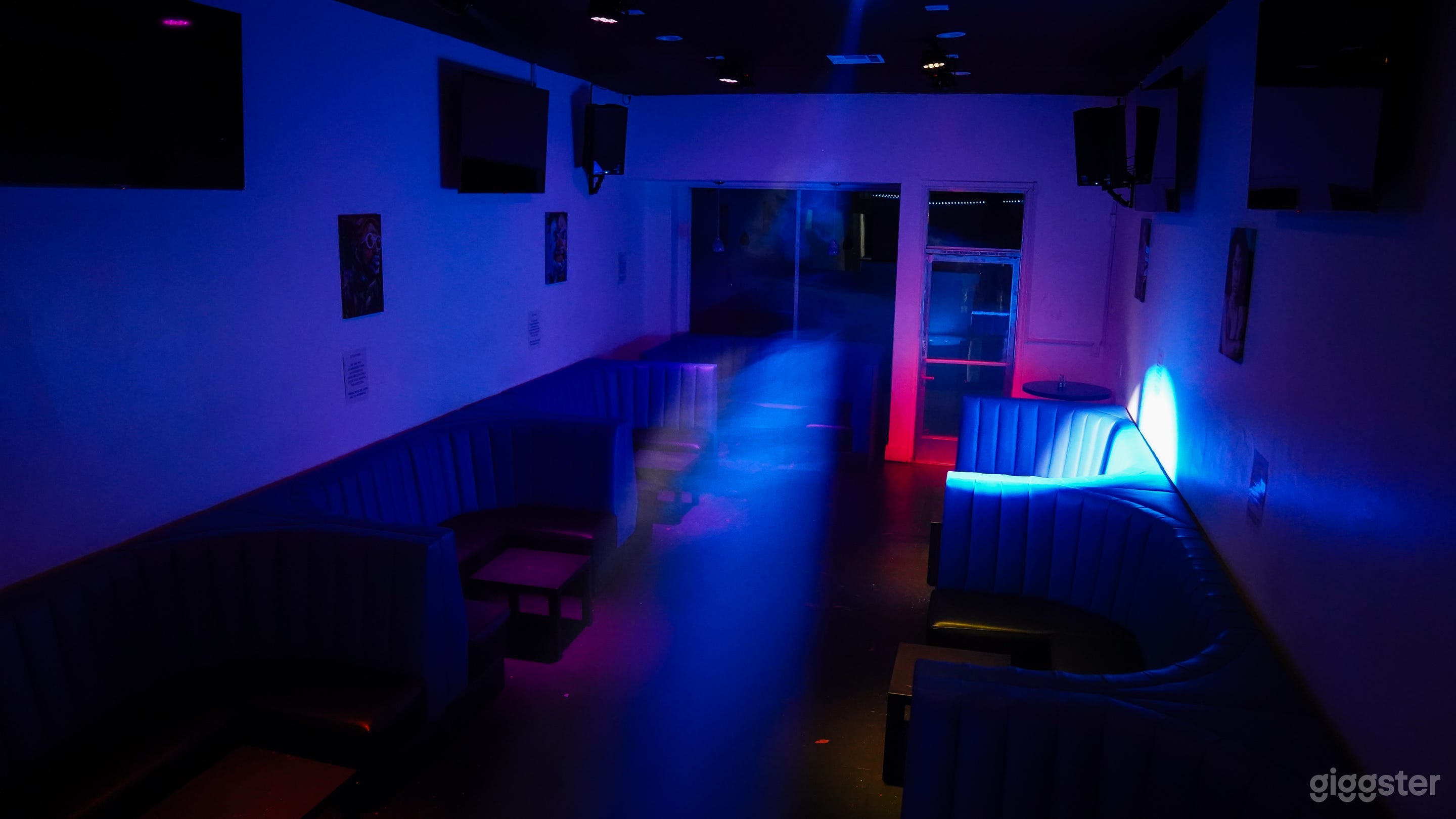 Upscale Lounge w/ Booth, Lighting & AV System Photo 1