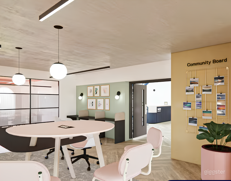  Light Filled Castle Suite 