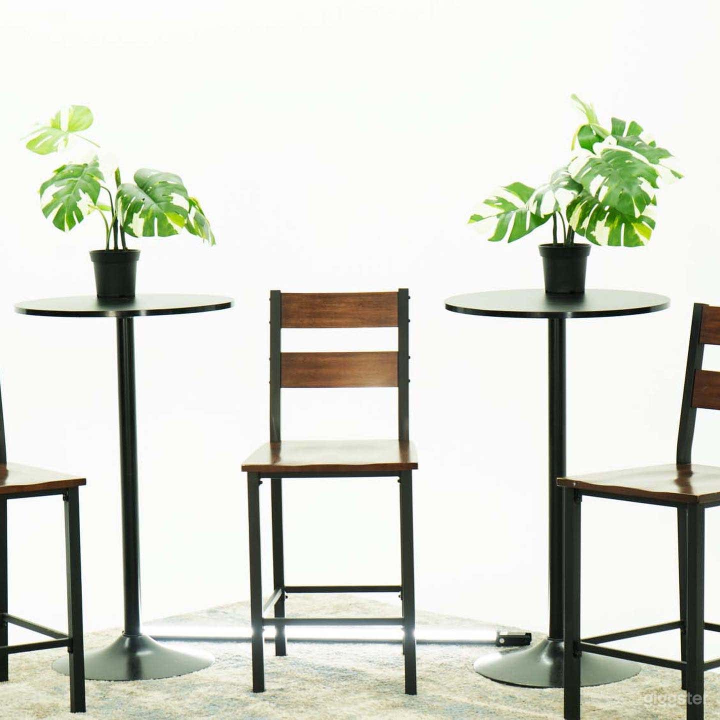 Fully Equipped Professional Production Studio Photo 4