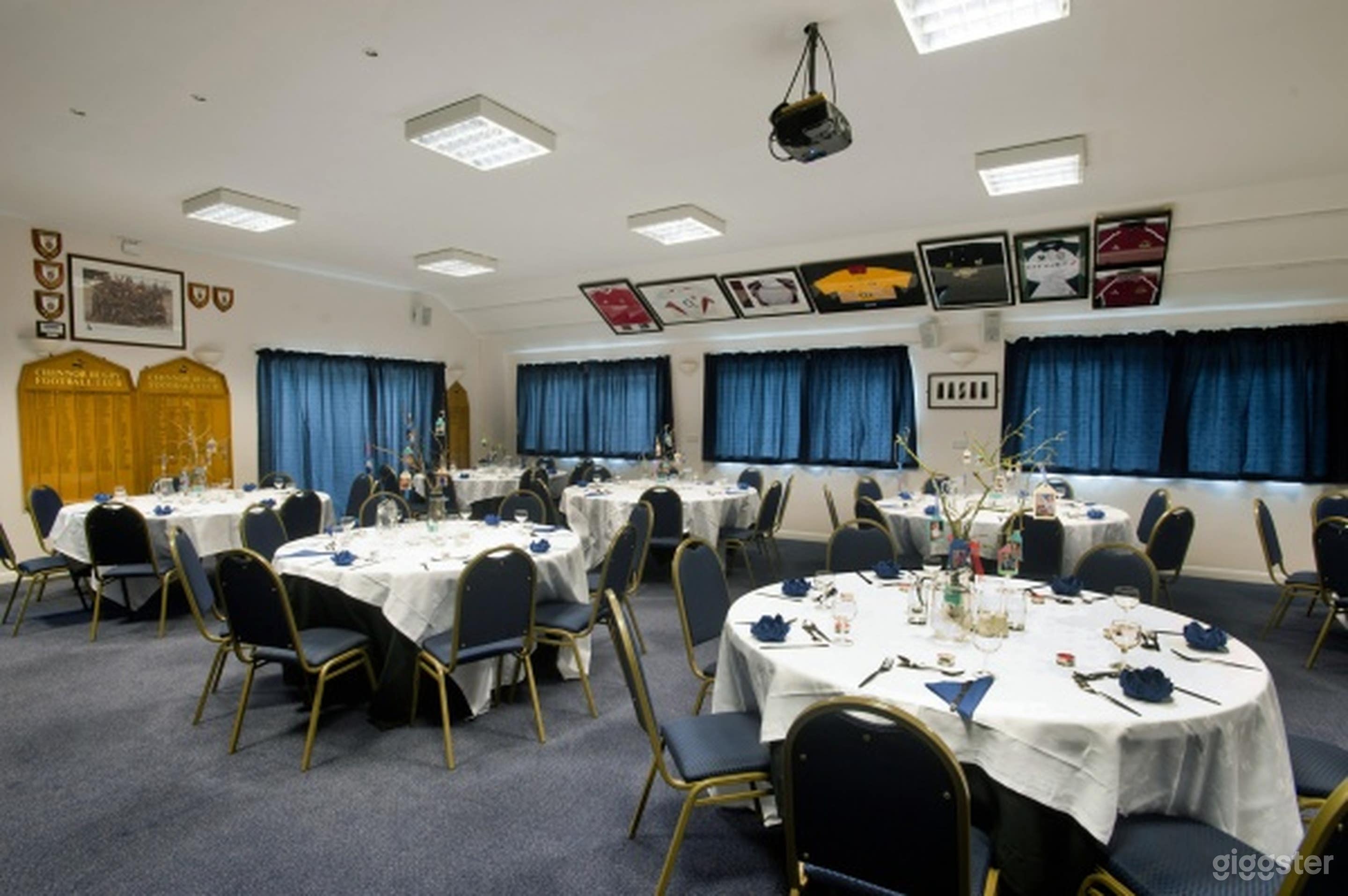 Members' Bar Photo 4