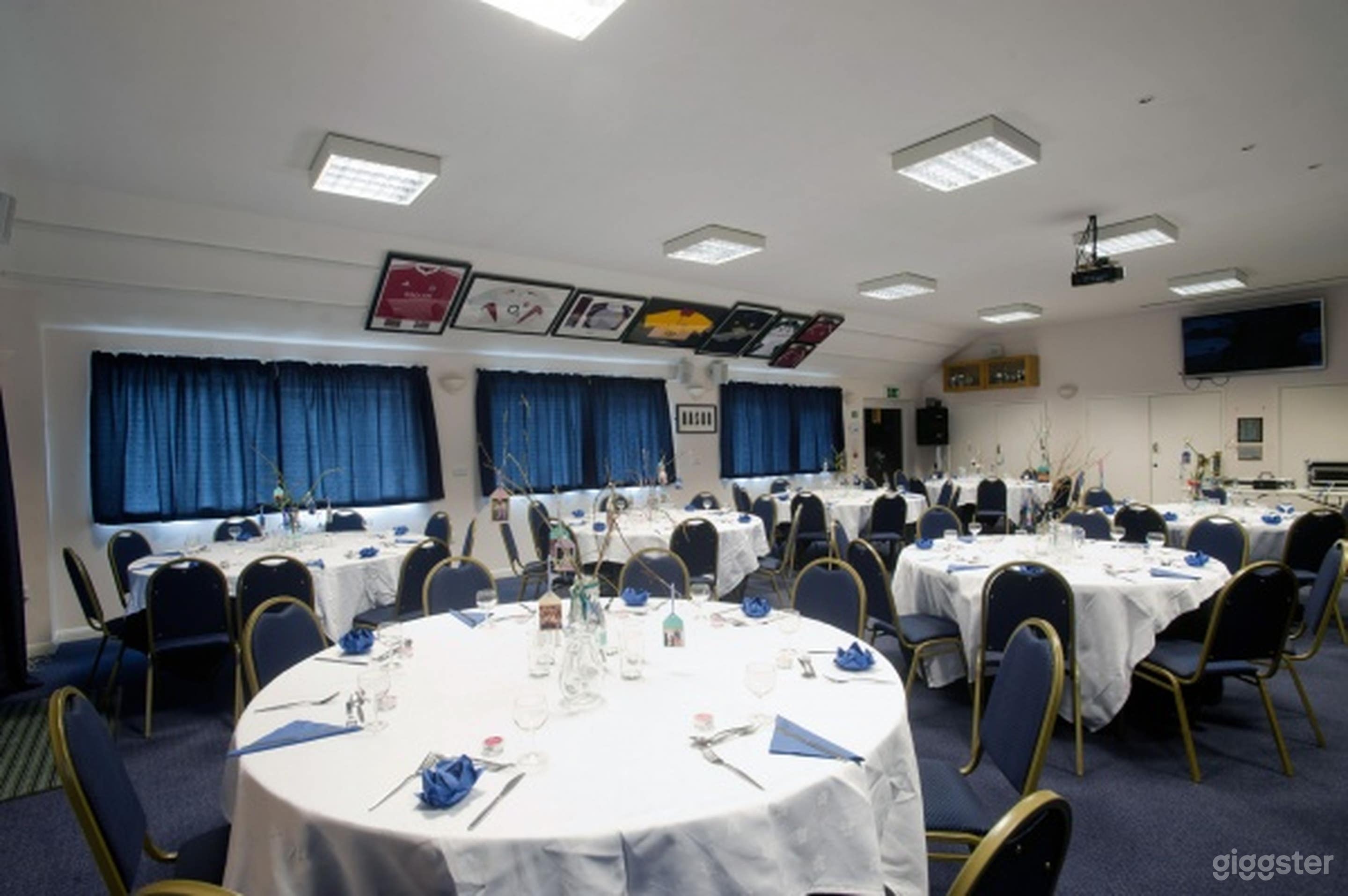 Members' Bar Photo 3