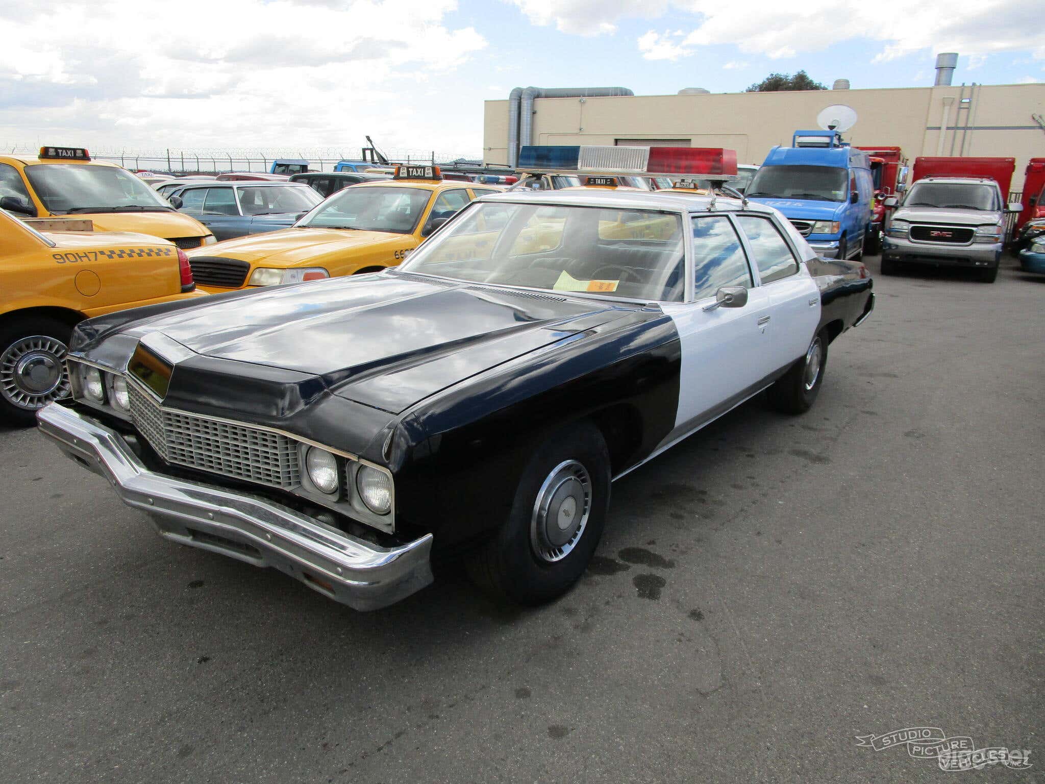 Chevy Impala Police Car | Studio Picture Vehicles Photo 1