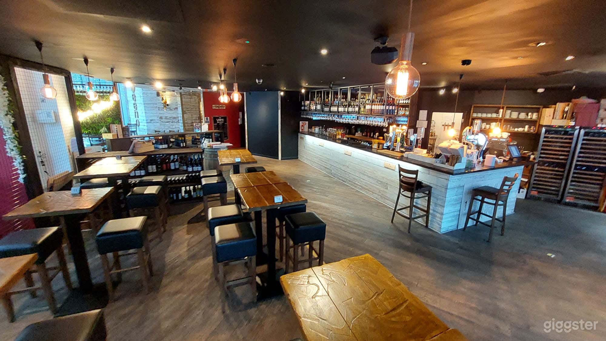 Amazing Wine Bar in Leeds  Photo 1