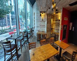  Amazing Wine Bar in Leeds  