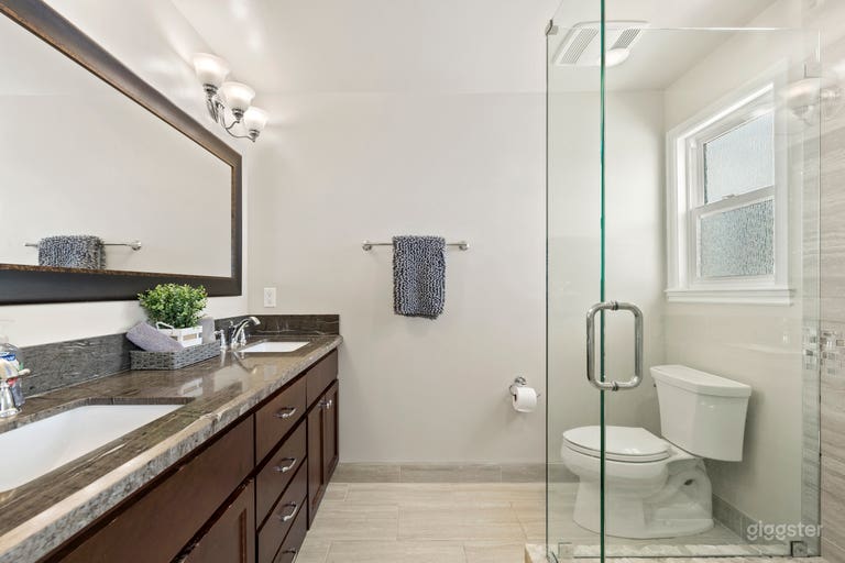  Upstairs Master bathroom 