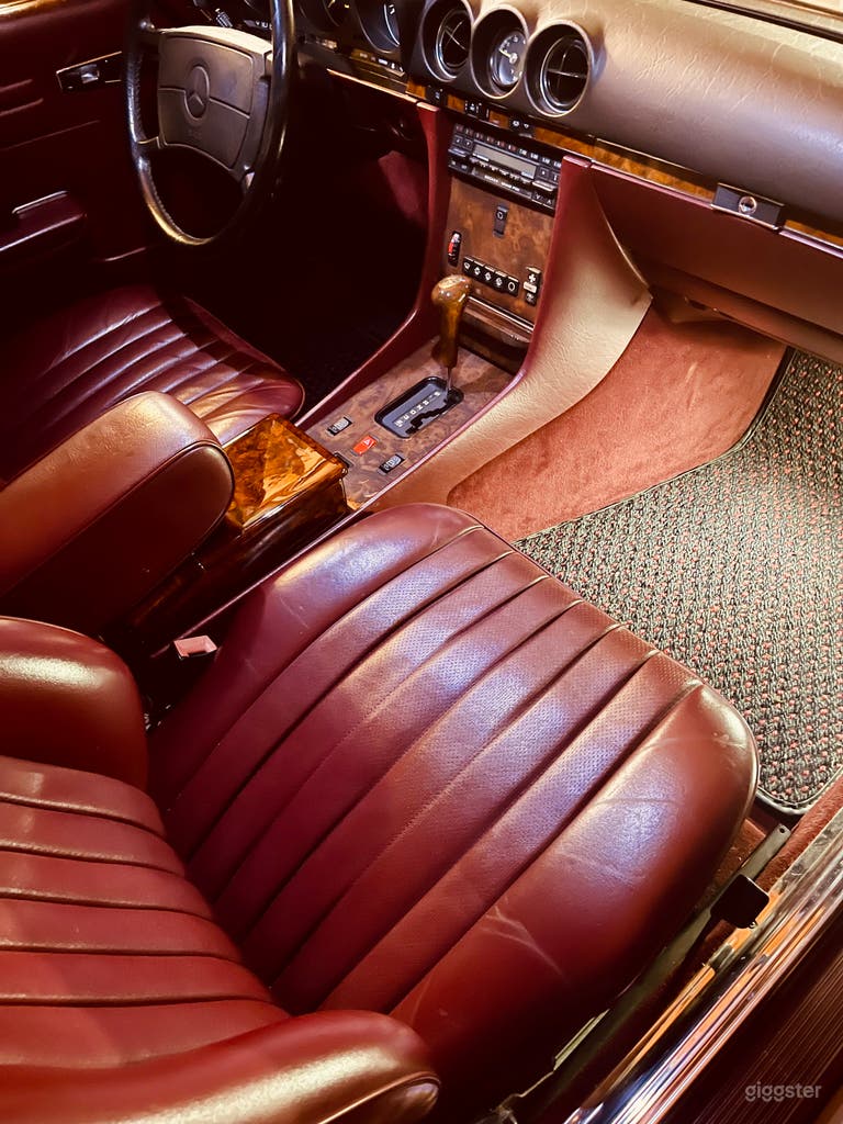  Stunning medium red leather  