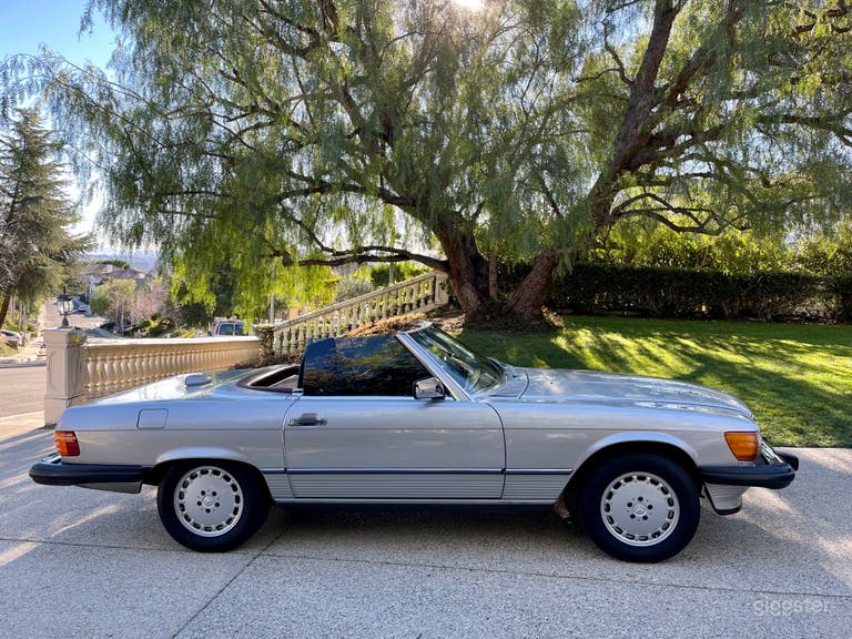  Classic elegance in any setting  