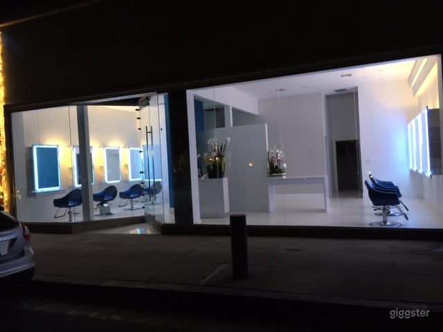 Upscale Salon in Beverly Hills Photo 3