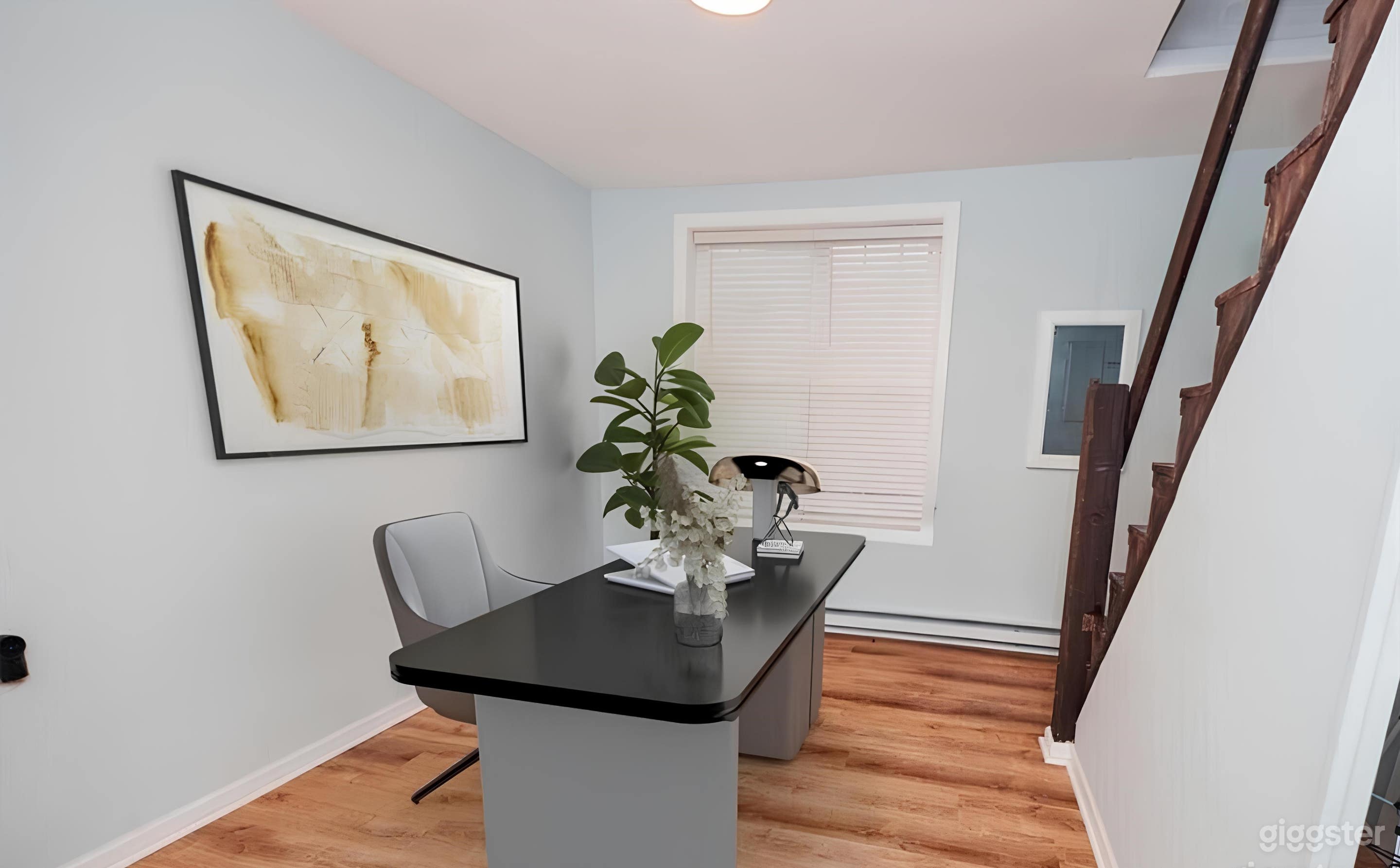 Two Floor Office Space Ideal for Entrepreneurs Photo 1