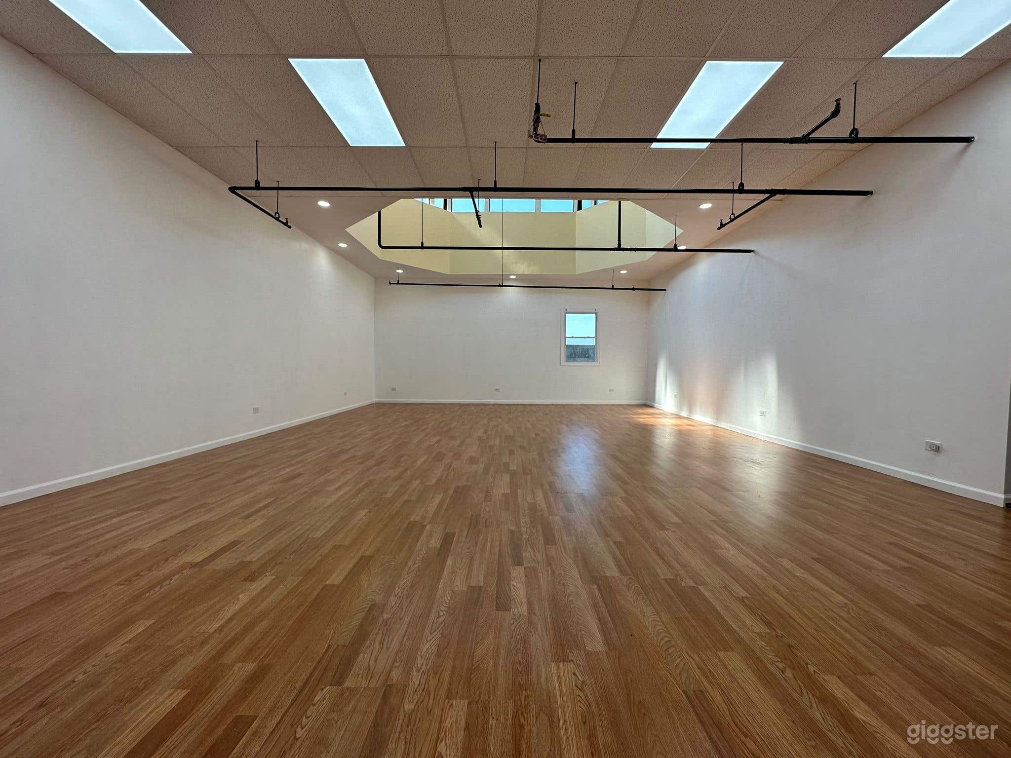 MULTI USE PURPOSE SPACE Photo 1