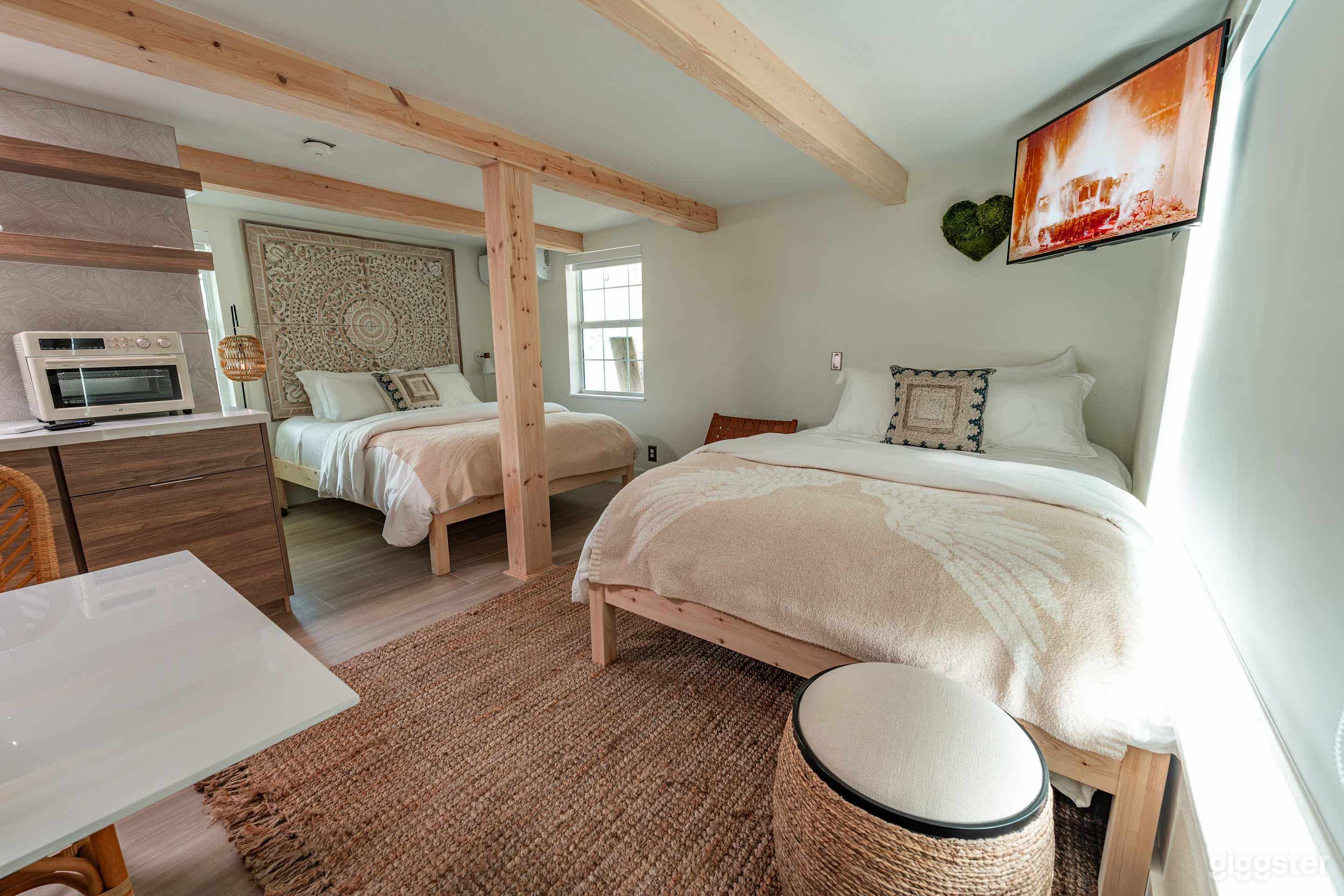 Tropical  Beach Bungalows Photo 1