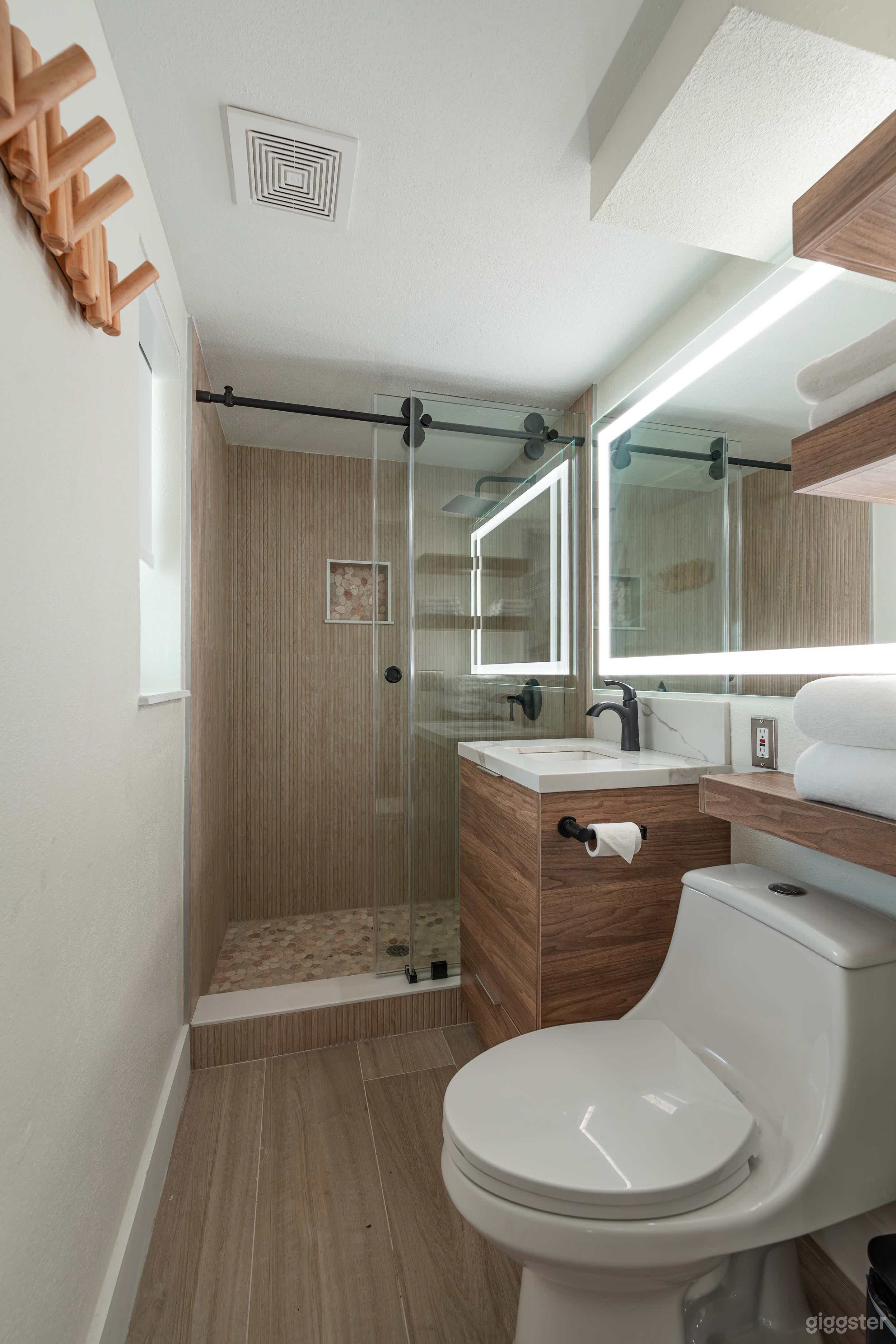 Tropical  Beach Bungalows Photo 2