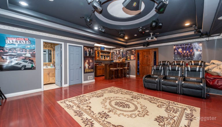  Private Theater in Wine County 