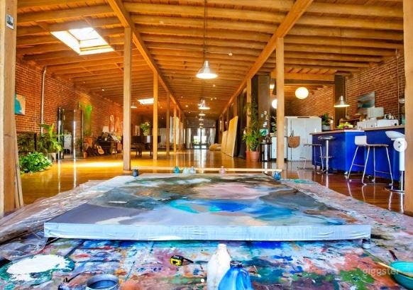  Large Multi-Level Flex Space with Patio (Buyout) 