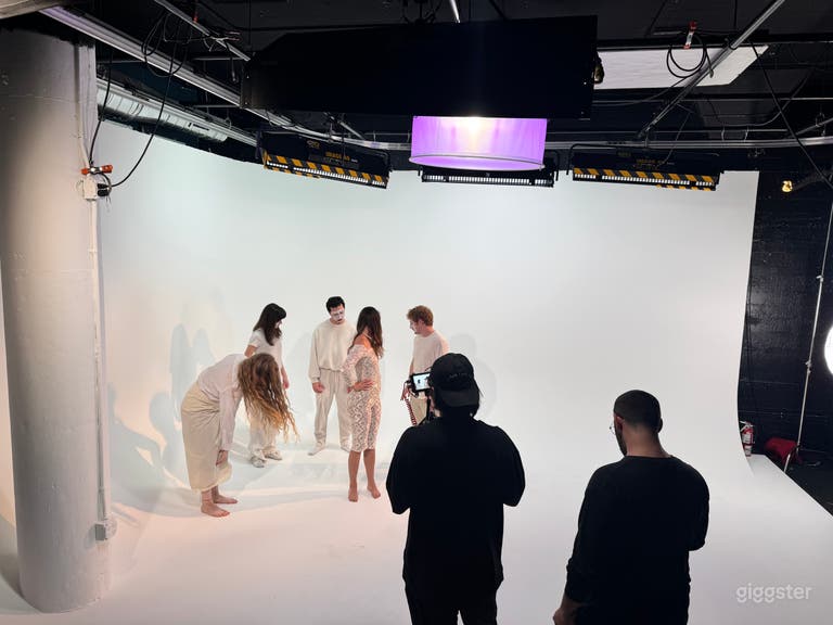  White Cyc Wall Studio for Video Production & Photography 