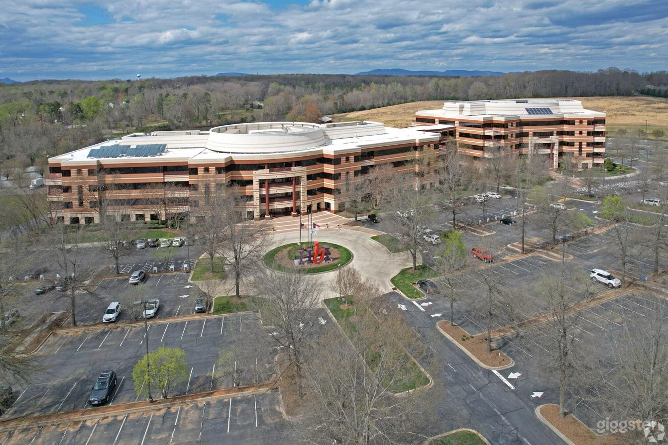 100+ Acre Versatile Campus – Lakes | Trails | Office Photo 1