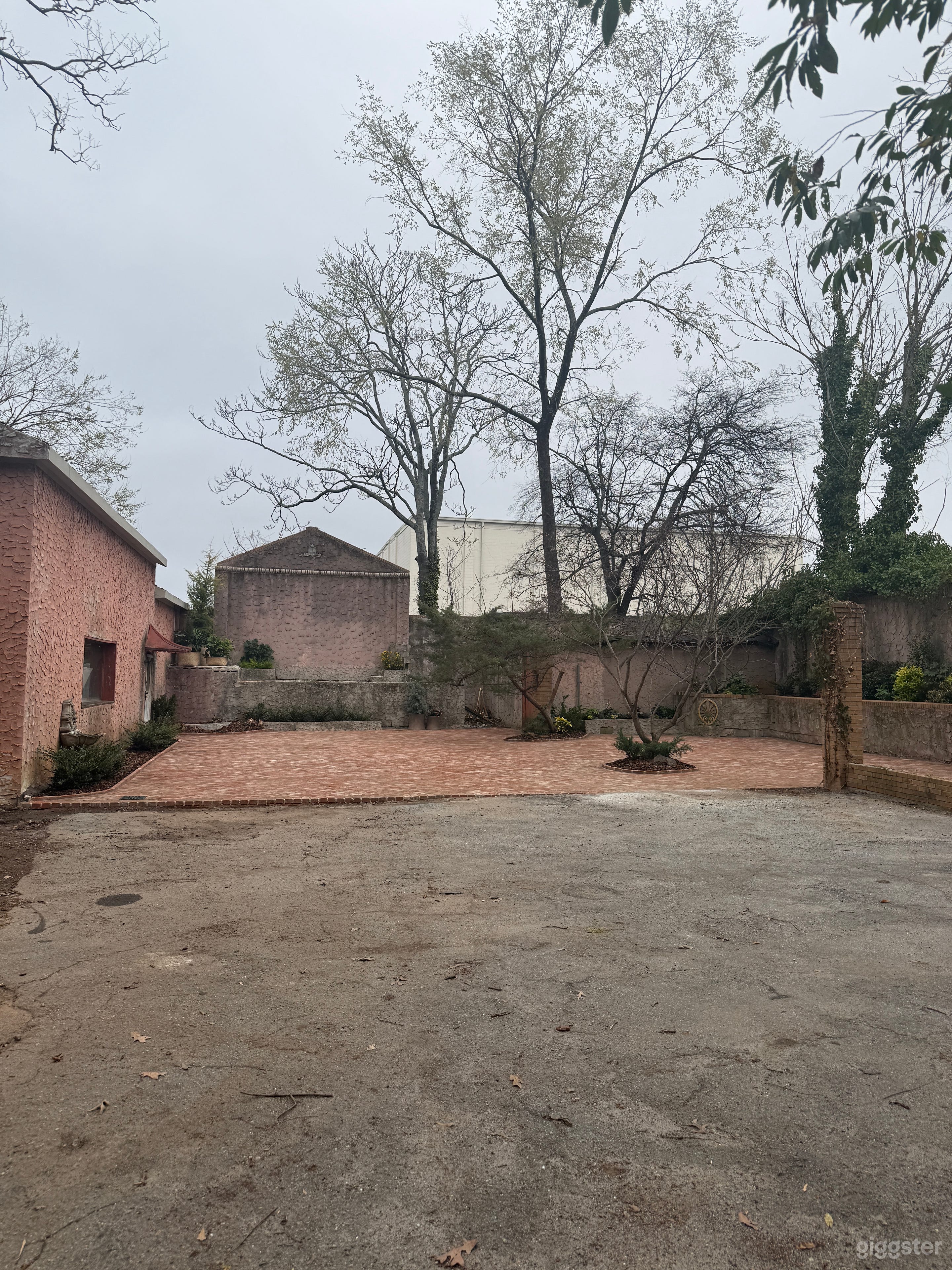 Historic Southern Home In Heart of Midtown Photo 4