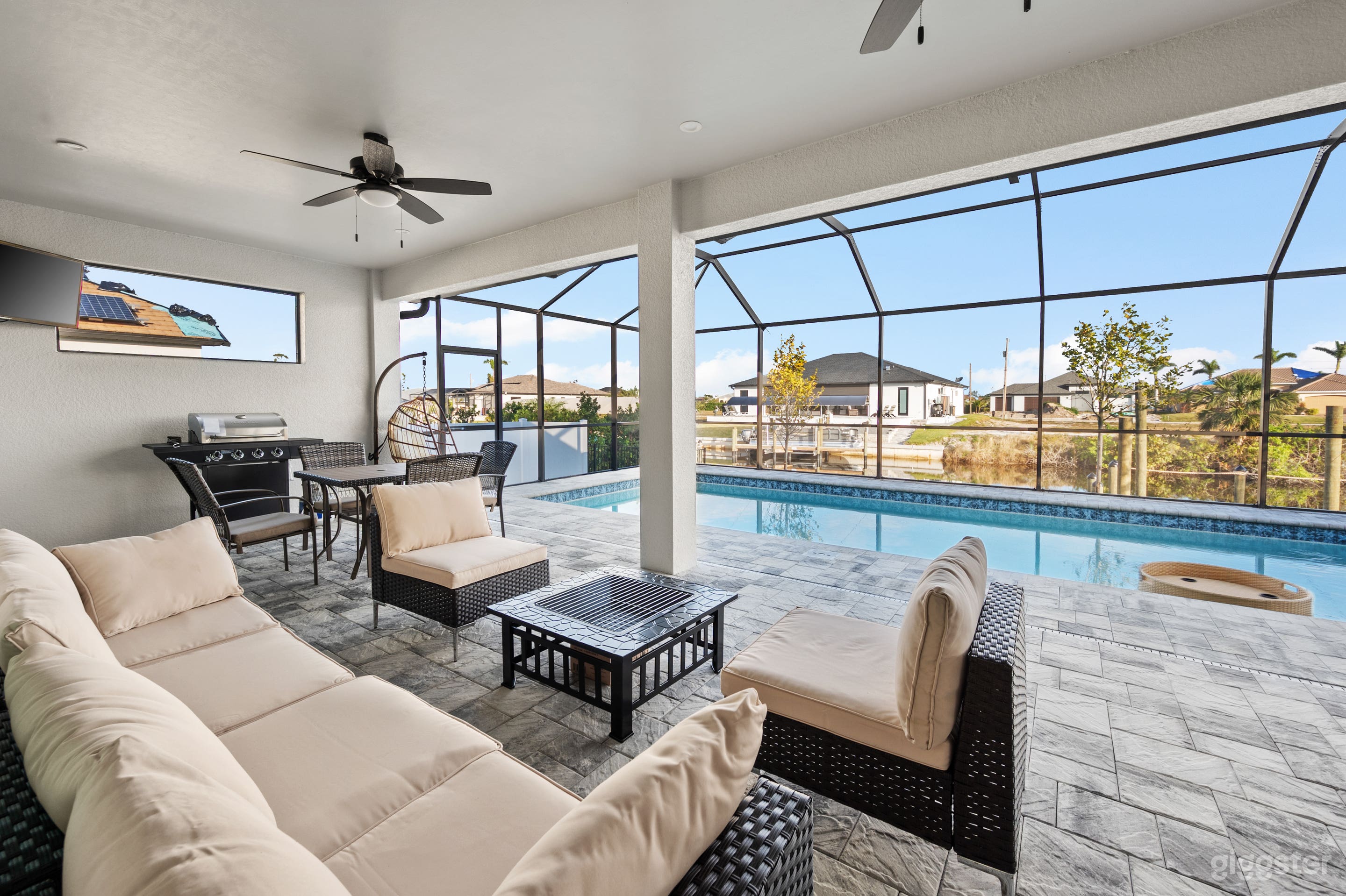 Cape Coral Gulf Access Heated Pool OASIS! Photo 4