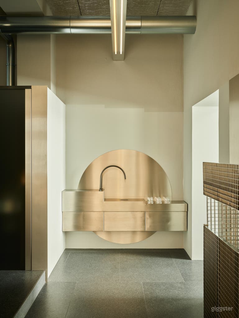  Modernes Wellness & Sportstudio im Herzen von Berlin-Mitte 