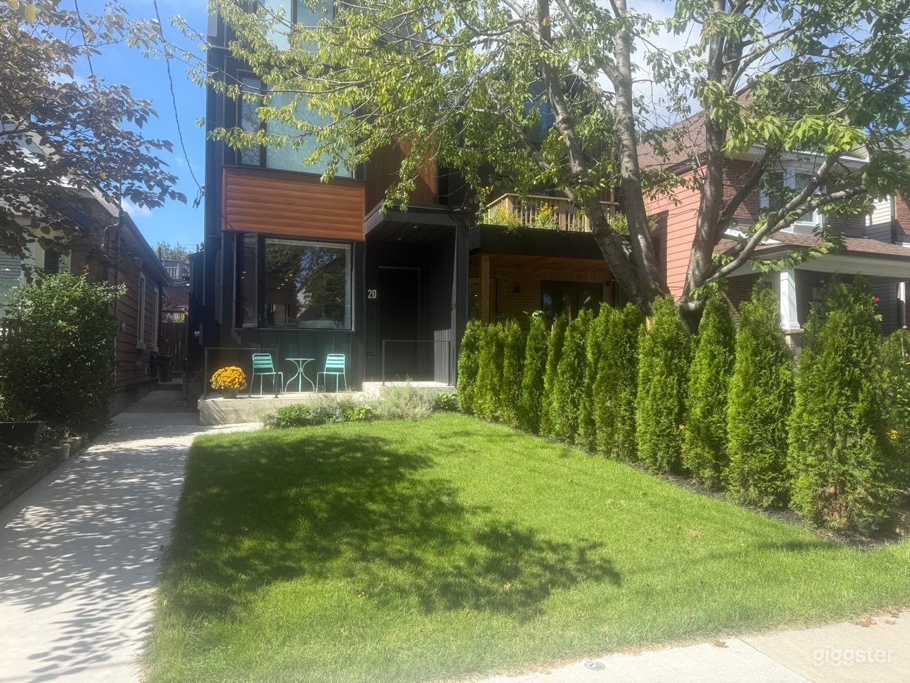 Modern 3,500 sq ft Home with Rooftop Deck — Danforth Village Photo 1