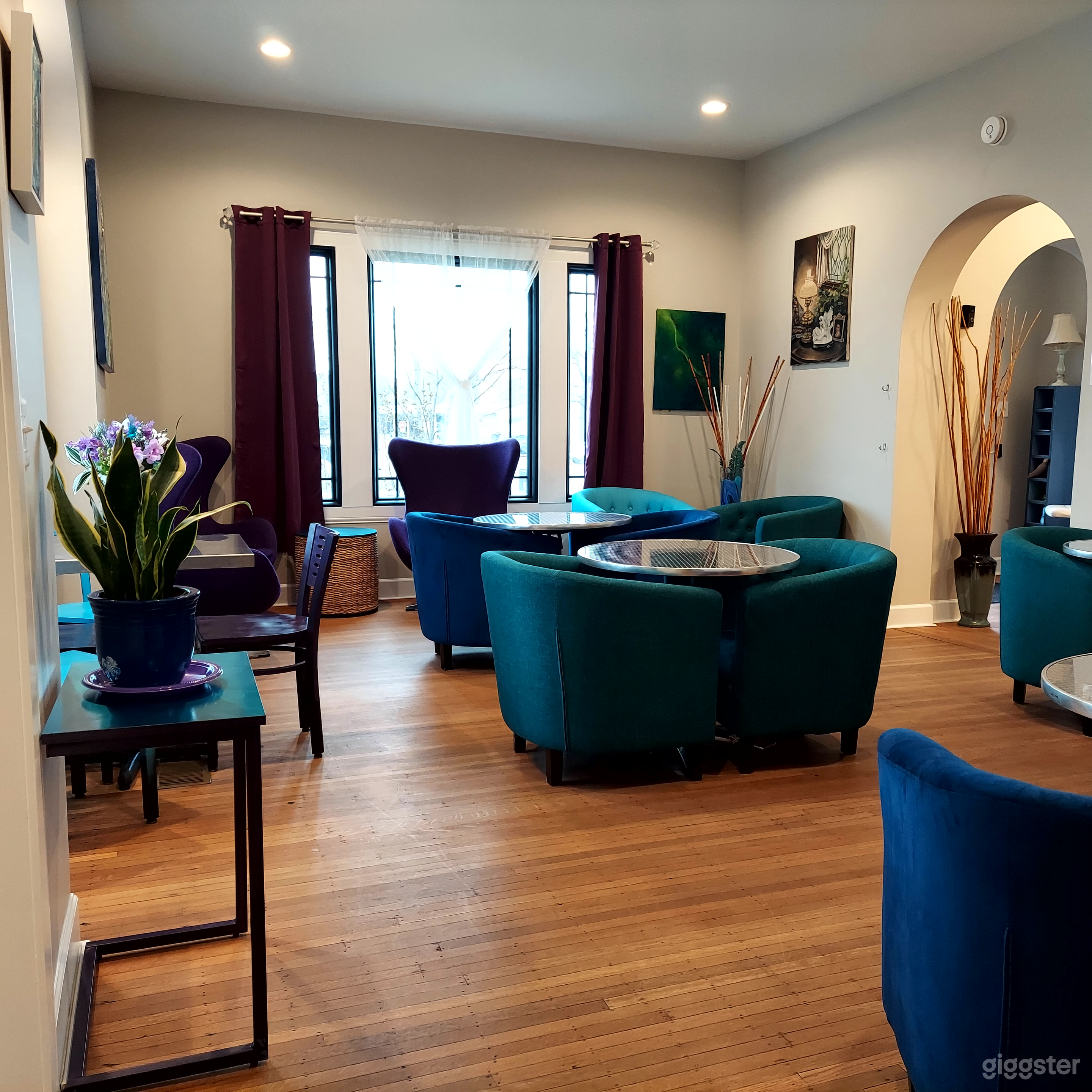 Awesome Community Room Photo 1