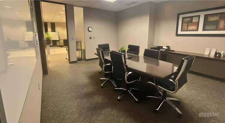 Spacious Executive Meeting Room for 6-8 