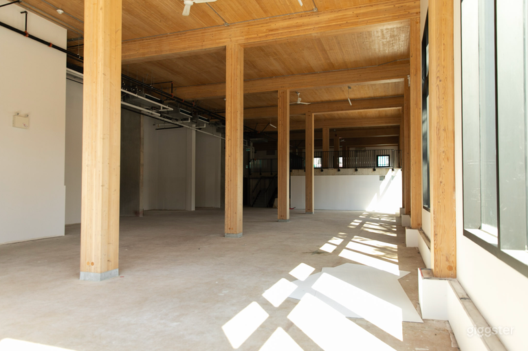  Mount Pleasant 6000 sqft 18ft Tall New Built Ground FL 