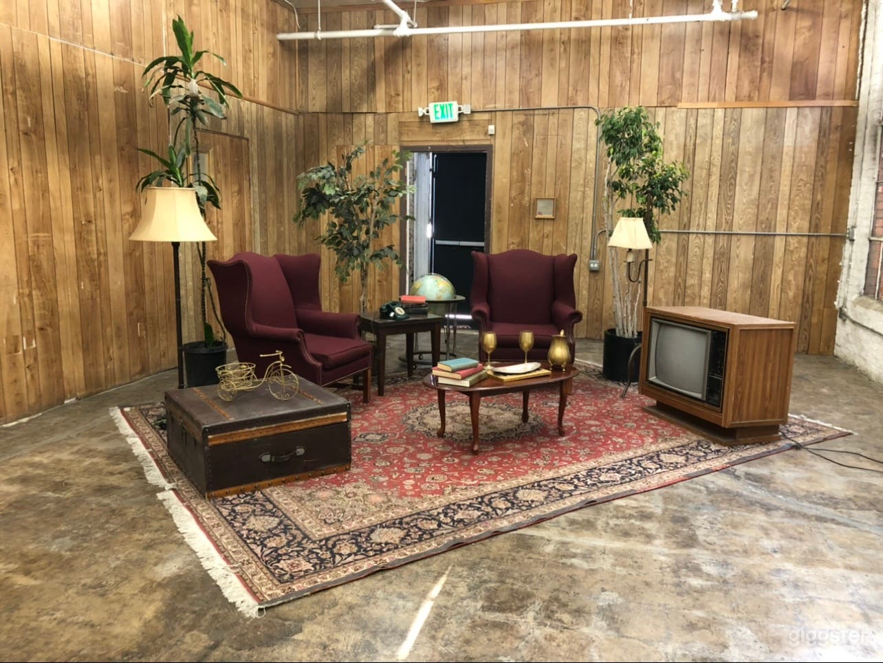 Retro Cigar Lounge Set Photo 3