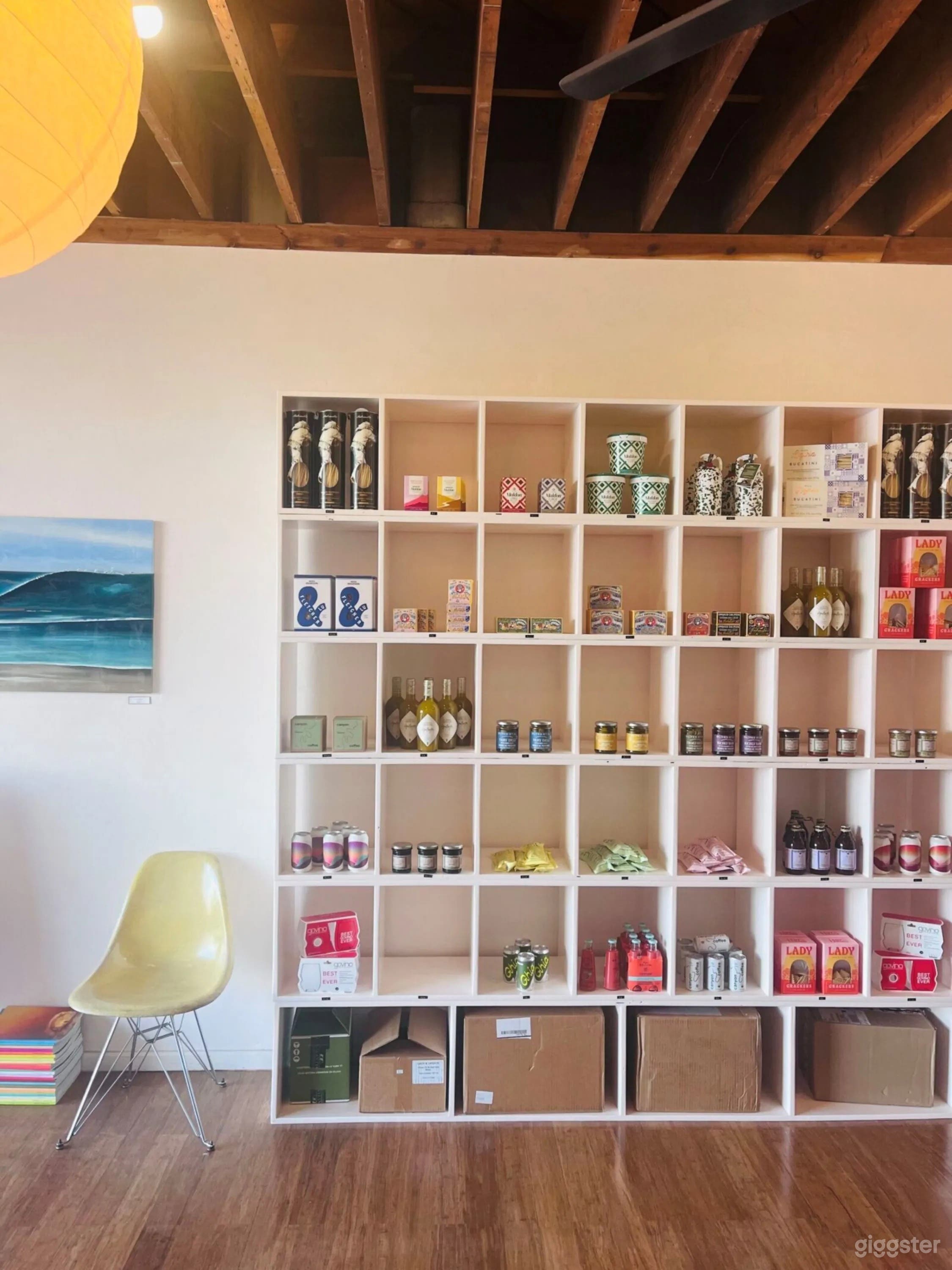 Chic Natural Wine Shop in Laguna Beach Photo 3
