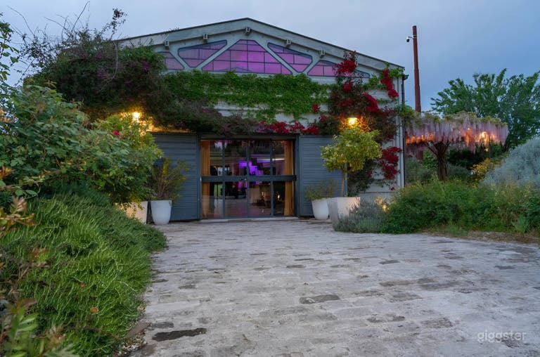  Loft Moderno con Giardino in Splendido Contesto Archeologico 