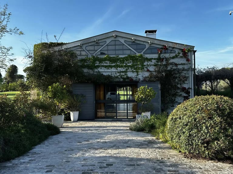  Loft Moderno con Giardino in Splendido Contesto Archeologico 