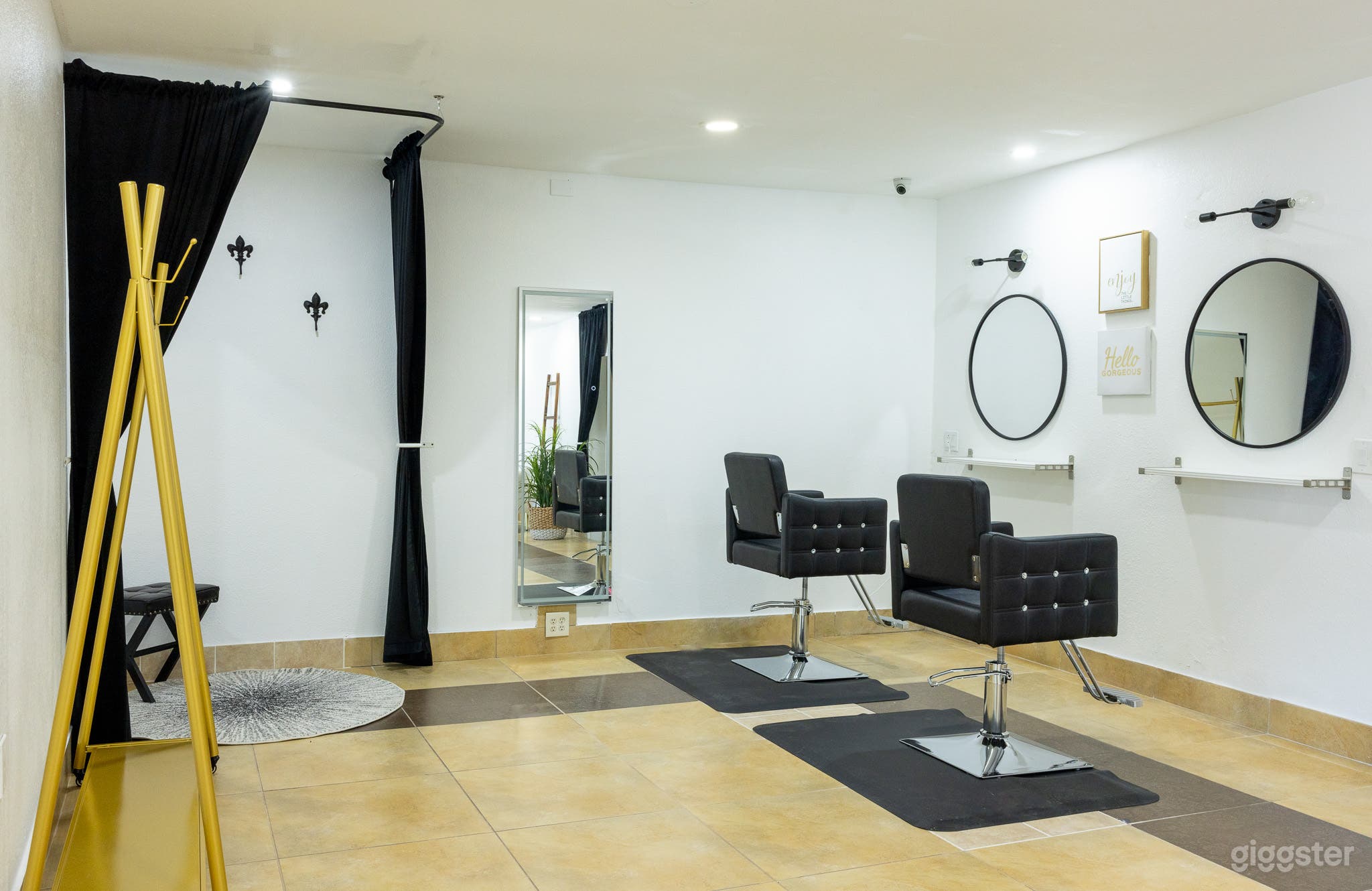 Boutique Photography Space  Photo 2